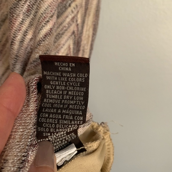 EUC Women’s Knox Rose top size Small - Picture 7 of 9